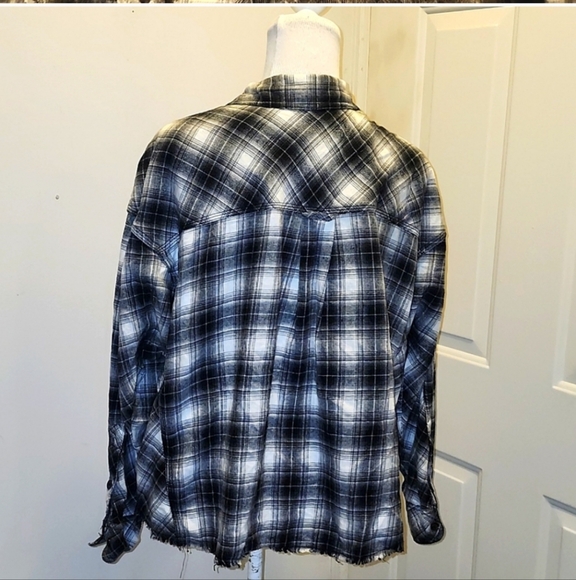 BDG Urban Outfitters Plaid Flannel Crop Top Checkered Pockets Medium NWT - Picture 2 of 8